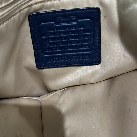 EUC Coach Daisy Emma Tote in Navy - Picture 5 of 8